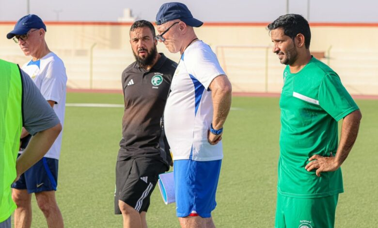 سبب ظهور فيغا لاعب الأهلي في ناديه القديم